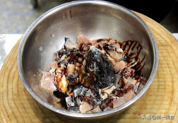 解饞必備，大廚分享乾煸辣子魚，不僅香辣夠味，連魚骨都是焦香的