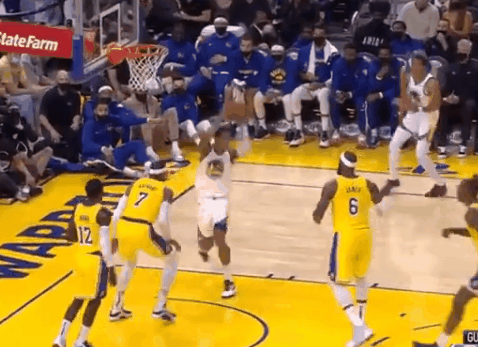 湖人：太冷酷了，除詹姆斯外，所有人都在準備收拾行李