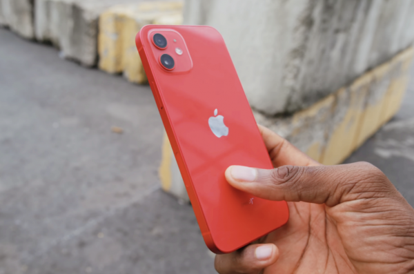 如果手頭比較緊,又想連用四五年?目前這三款手機可以閉眼買 如果手頭比較緊,又想連用四五年?目前這三款手機可以閉眼買