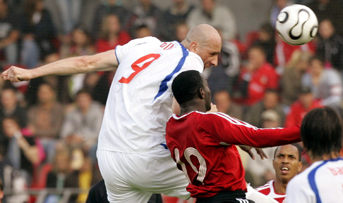 世界足球歷史最高11人陣容,鋒線三叉戟全部2米以上,戰力幾何? 世界足球歷史最高11人陣容,鋒線三叉戟全部2米以上,戰力幾何?