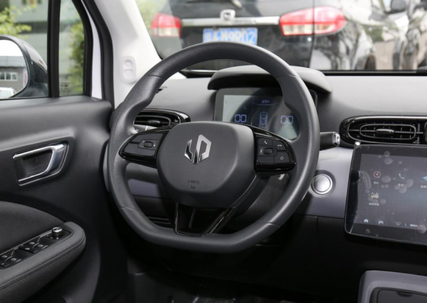 零跑T03方向無法自動回正怎麼解決？