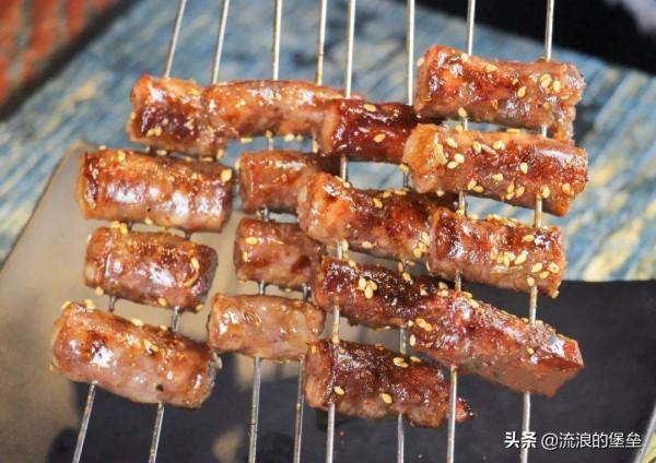 燒烤裡的“真材實料”,內行人都會吃,老闆“多串”都心疼 燒烤裡的“真材實料”,內行人都會吃,老闆“多串”都心疼