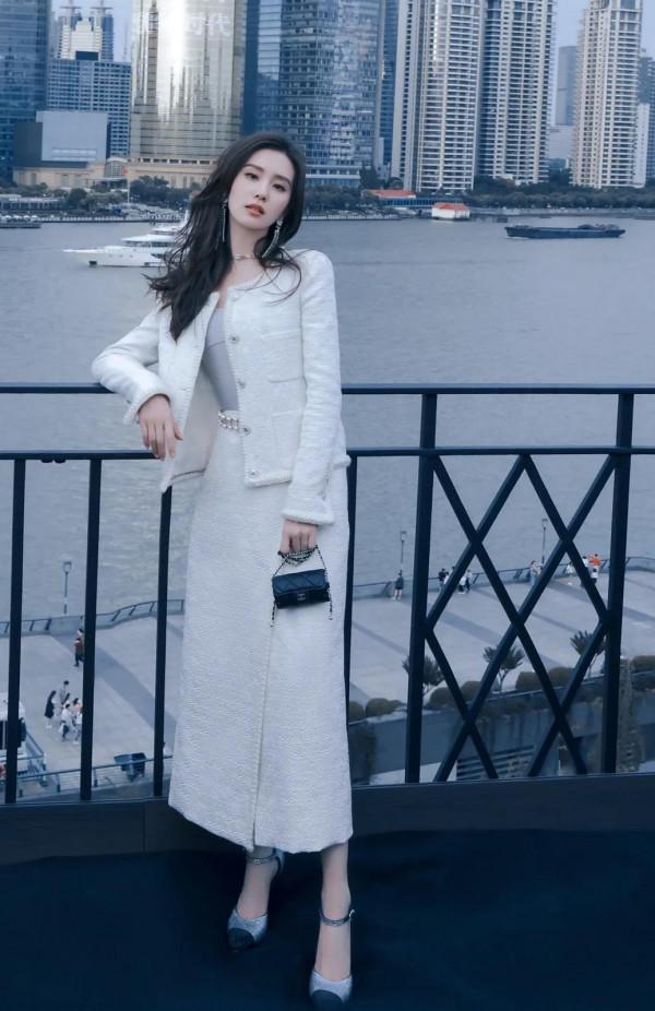 劉詩詩驚豔美圖