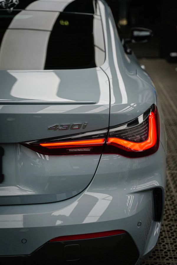 不斂鋒芒&mdash;&mdash;寶馬4系 羅利普斯隱形車衣施工案例