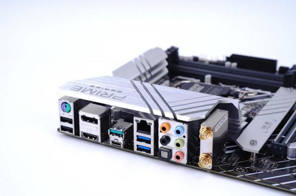 12代intel系統-C34視界內白外黑ATX水冷整機show