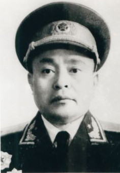 杜聿明被俘後被“陳主任”審訊,他下意識地問:你是陳毅將軍嗎? 杜聿明被俘後被“陳主任”審訊,他下意識地問:你是陳毅將軍嗎?