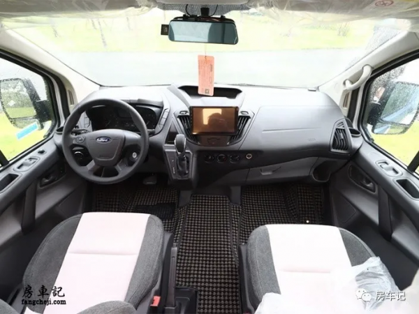 時尚美學兼顧!小身材大味道!2021款宇通C520小頂房車 時尚美學兼顧!小身材大味道!2021款宇通C520小頂房車