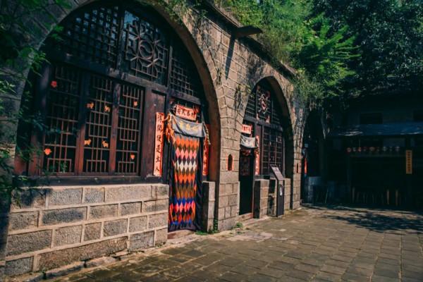 古為崑崙，雲丘山的自然景觀雄、秀、險、奇兼具，擁有天下之美