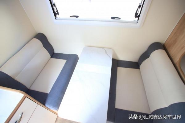 國產新型輕量化頂配拖掛房車!​長6.2米,變色龍車身配木質內飾 國產新型輕量化頂配拖掛房車!​長6.2米,變色龍車身配木質內飾