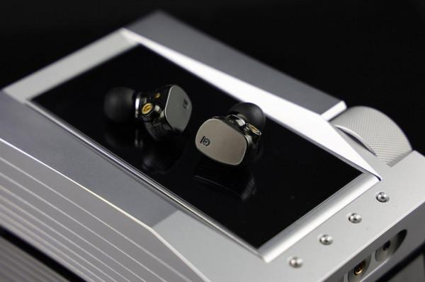 「耳邊評測」AK也玩“破界”？ACRO CA1000播放解碼一體機開箱評測