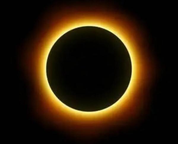 月球真的會“離開”地球嗎？