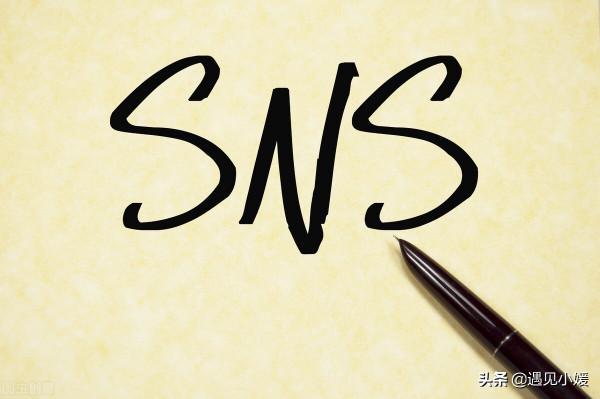 人最清醒的活法，是笑著後退