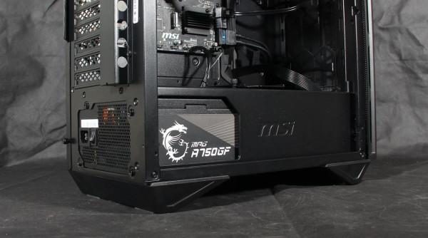 有一種含蓄叫銳龍，明明是個高手，偏偏裝作很平庸