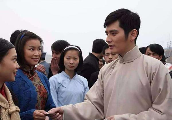 這7位表裡不一的明星，終於在2021年現了原形，每個都不值得同情