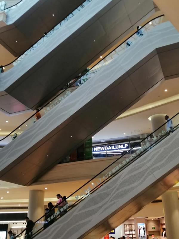 商場衝孔鋁單板電梯裝飾