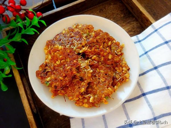 最近迷上這早餐餅，外皮焦脆又開胃，10分鐘上桌，營養又好吃