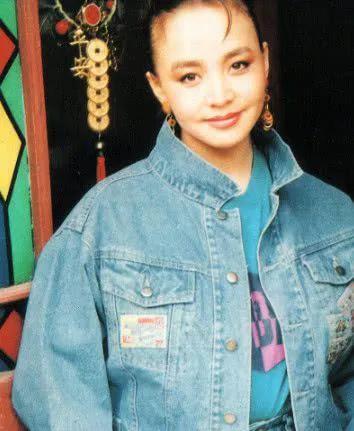 簡直不敢相信，年輕時的宋丹丹這麼美，純天然的