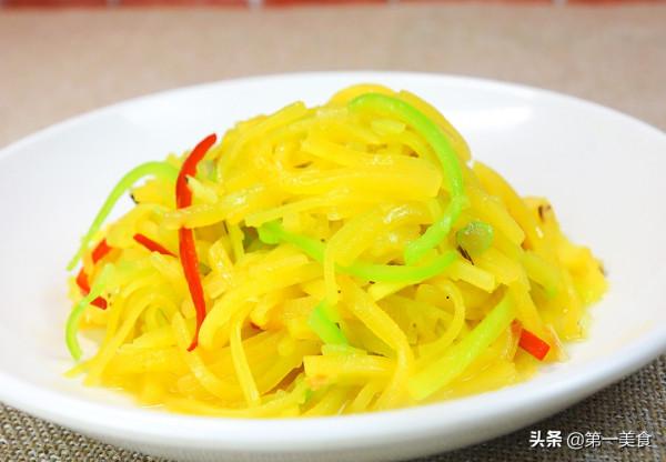 炒南瓜絲很多人都做錯了,難怪軟綿不清脆,廚師長教你正確做法 炒南瓜絲很多人都做錯了,難怪軟綿不清脆,廚師長教你正確做法