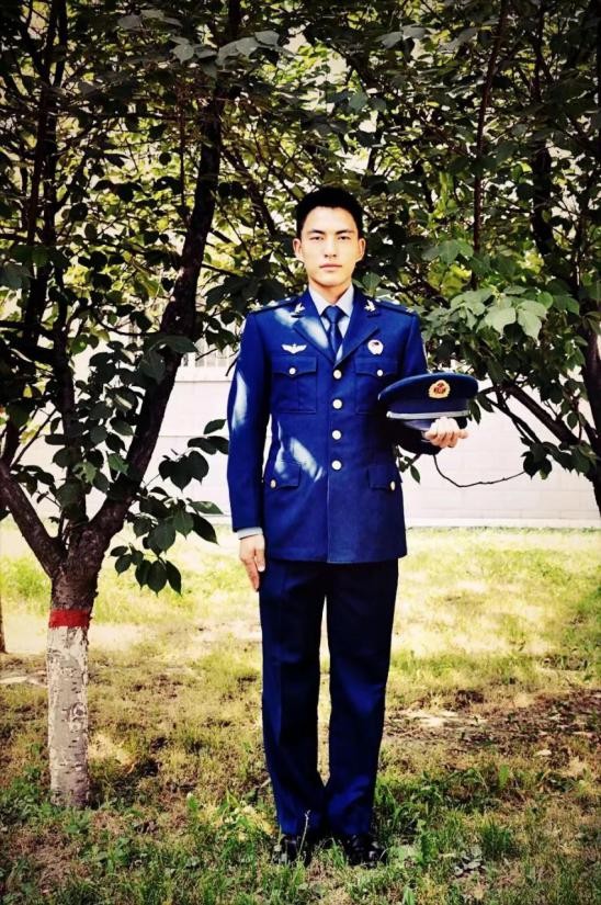 神緣！這10位軍人學霸：毅然參軍入伍，屢獲殊榮，還來自同所大學！