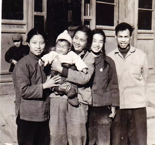 王海軍：插隊十年，她結婚生子一路走來