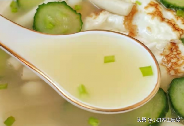 冬季,這湯我隔幾天必做一次,簡單易學,營養極高,全家人都愛喝 冬季,這湯我隔幾天必做一次,簡單易學,營養極高,全家人都愛喝