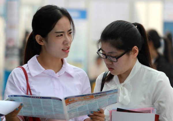 適合女生學的“專業”，10年後會很吃香，收入高而且很穩定