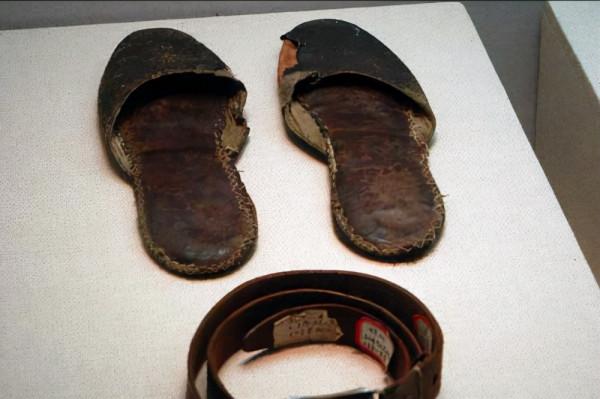 1950年，毛主席得知有幹部修別墅，怒道：誰搞腐敗我就割誰的腦袋