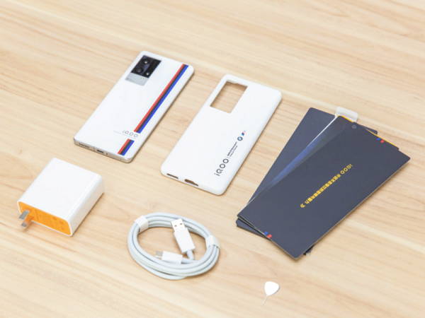 這3款手機趨於完美,不僅配置強悍,價格還異常的親民 這3款手機趨於完美,不僅配置強悍,價格還異常的親民