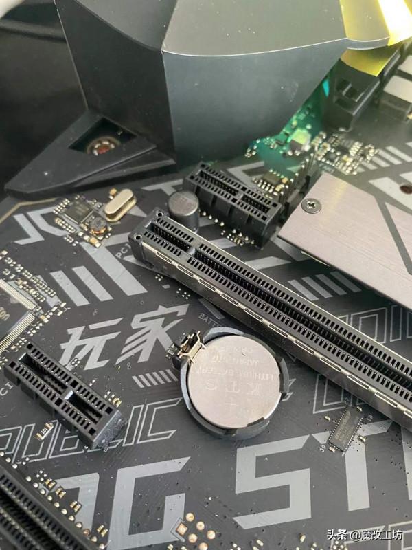 300元二手華碩ROG皇帝主機板怎麼淘？玩家國度+敗家之眼拒絕翻車