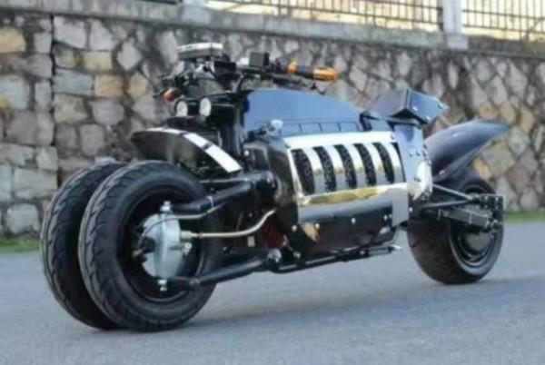 道奇戰斧，活在評論裡的最快摩托車？