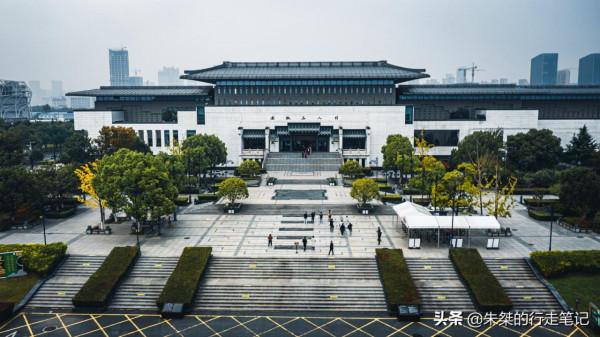 走進安徽名人館，透過展出近千位名人，瞭解安徽的歷史與省情