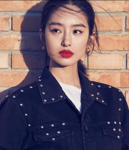 劉亦菲“替身”楊採鈺,從學霸到馮女郎,資源飛昇的背後並不簡單 劉亦菲“替身”楊採鈺,從學霸到馮女郎,資源飛昇的背後並不簡單