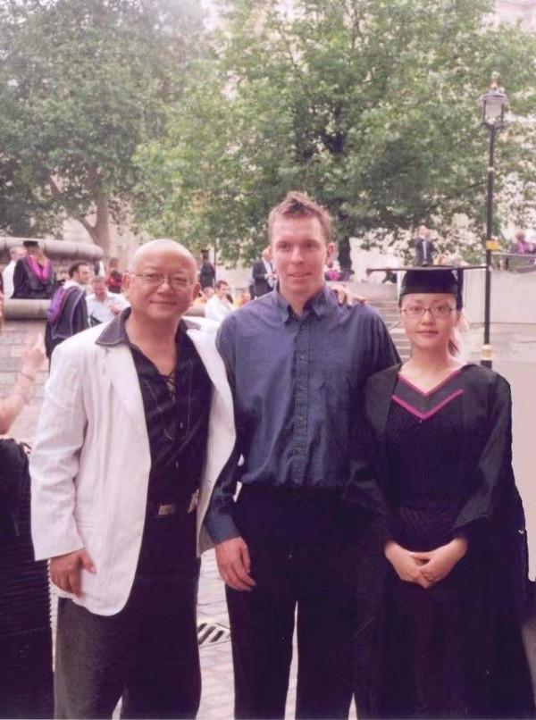 王剛女兒王婷婷：支援父親再婚，兒子和弟弟同歲，與繼母親如姐妹