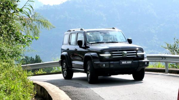 坦克300千里大奔襲 雲貴高原風景好，夠硬更好玩！