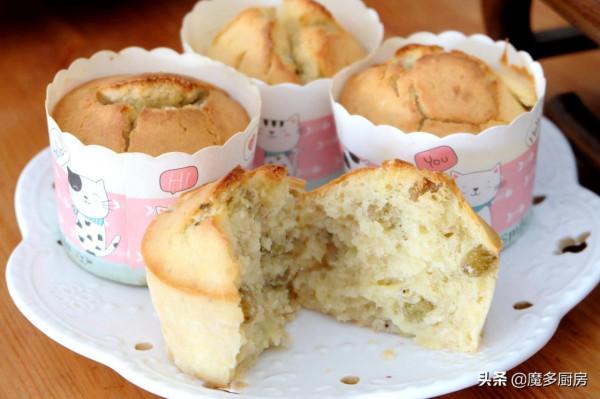 香蕉葡萄乾做成蛋糕更好吃，不用打蛋器，小朋友都能輕鬆做