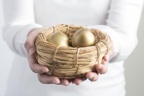 《有錢人和你想的不一樣》：你對待金錢的態度，會影響你的一生