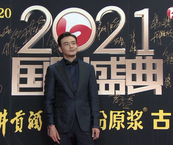 國劇盛典紅毯來了!宋祖兒穿花裙,吳謹言瘦過頭,喬家主演合體 國劇盛典紅毯來了!宋祖兒穿花裙,吳謹言瘦過頭,喬家主演合體