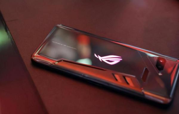 ROG3新機的“效能模式”讓年輕人體驗超強 ROG3新機的“效能模式”讓年輕人體驗超強