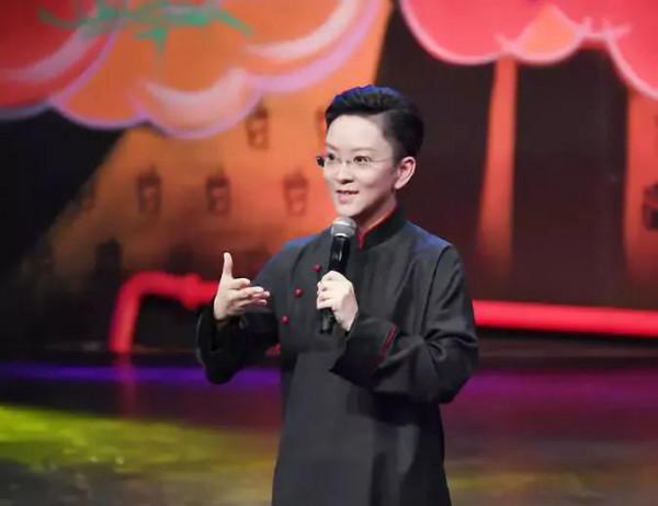 王珮瑜質疑相聲拯救京劇,被許多人怒懟,實則主持人在挖坑 王珮瑜質疑相聲拯救京劇,被許多人怒懟,實則主持人在挖坑