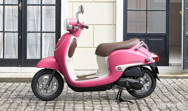 本田釋出2022款Giorno和Dunk，排量僅有49cc，卻有許多越級技術