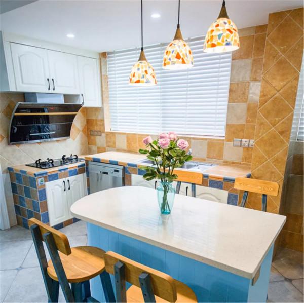 廚房磚砌櫥櫃值得做嗎？有一說一：比起整體櫥櫃，它真有不少優點