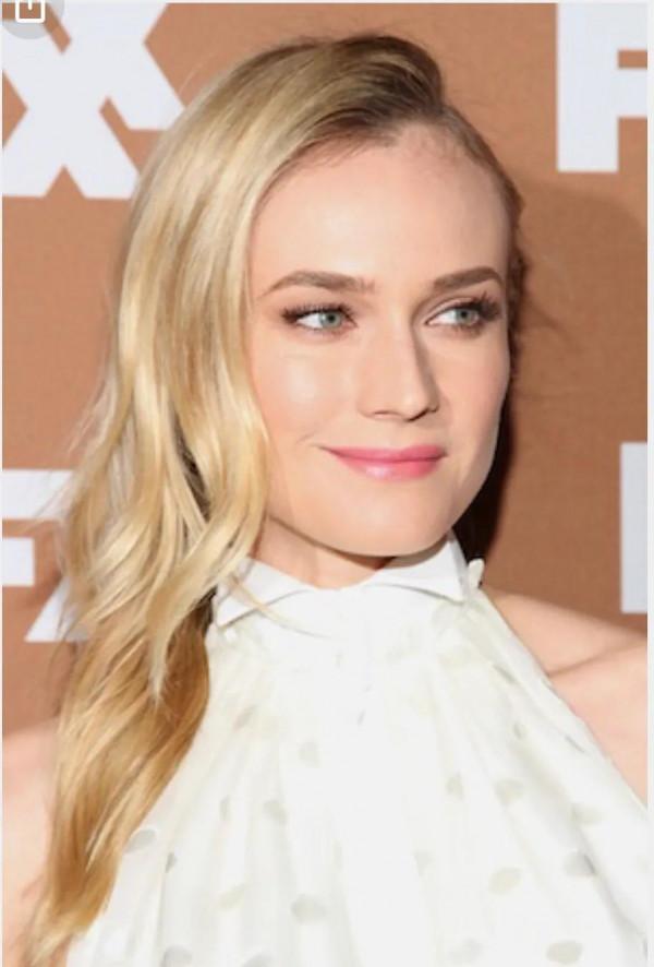 威廉王子曾經和布蘭妮網戀!還曾經和女明星勞倫·布什網戀 威廉王子曾經和布蘭妮網戀!還曾經和女明星勞倫·布什網戀