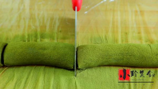 家裡有糯米粉可以試試這樣做，軟糯香甜還拉絲，比驢打滾還解饞