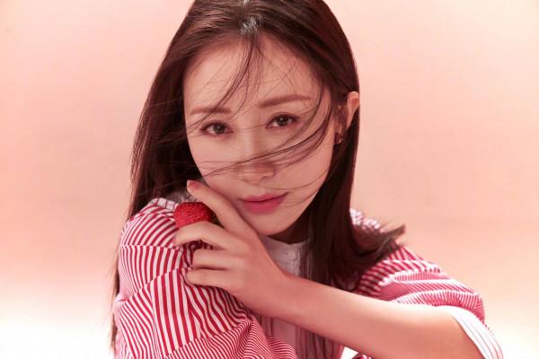 還記得《魔幻手機》裡的傻妞嗎，她就是舒暢，現在變成這樣了