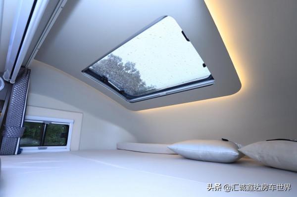 滿電用3天,配3.0T動力+自適應巡航和航空座椅,奇瑞豪華影院房車 滿電用3天,配3.0T動力+自適應巡航和航空座椅,奇瑞豪華影院房車