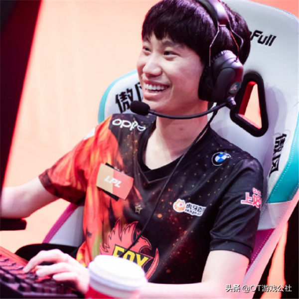 金貢被氣到提前下播,Doinb無奈解釋:他找戰隊不順又被拒絕 金貢被氣到提前下播,Doinb無奈解釋:他找戰隊不順又被拒絕