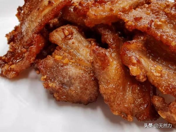 無法超越的五花肉下酒菜,香而不膩,做法簡單,一口一塊真過癮 無法超越的五花肉下酒菜,香而不膩,做法簡單,一口一塊真過癮