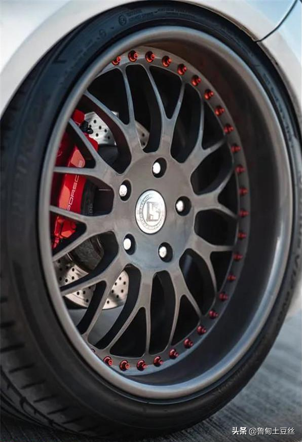 「轂銳馳」在老婆支援下改裝的保時捷Cayman S