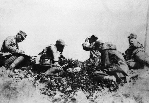 將軍不慎摔了一跤,忽然茅塞頓開:哈哈,找到破敵之策了 將軍不慎摔了一跤,忽然茅塞頓開:哈哈,找到破敵之策了