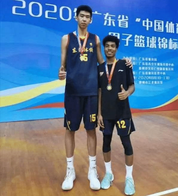 58分慘案!廣東宏遠豪取全運會開門紅,杜鋒愛將轟17+8,徐昕亮相 58分慘案!廣東宏遠豪取全運會開門紅,杜鋒愛將轟17+8,徐昕亮相